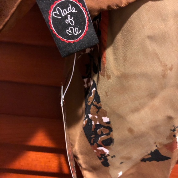 Made of Me Square Scarf Lg Tan/Brown/Blue NWT - Picture 5 of 6